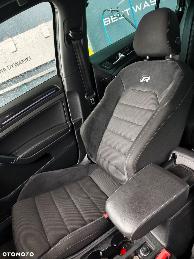 Volkswagen Golf - 10