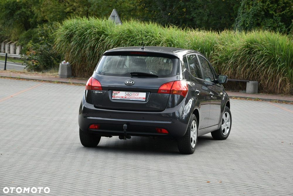 Kia Venga - 6