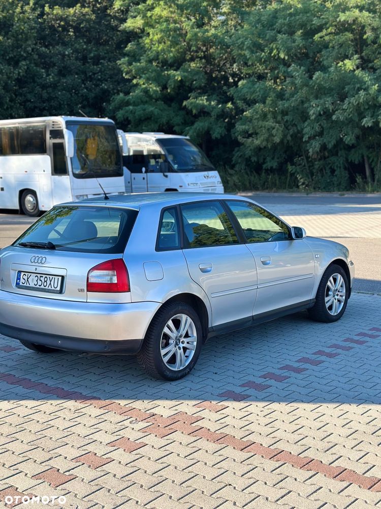 Audi A3 Sportback 1.6 Ambiente - 18