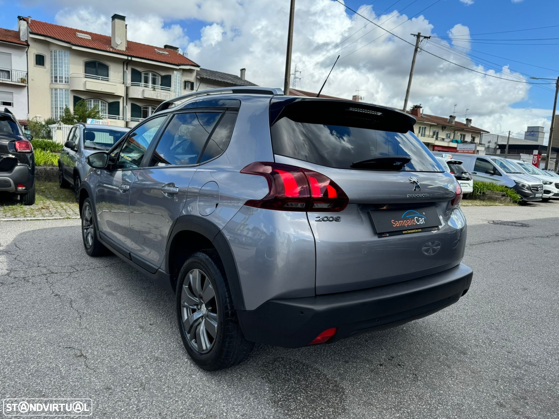 Peugeot 2008 1.5 BlueHDi Signature - 5