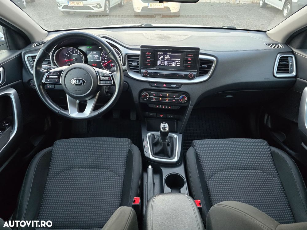 Kia Ceed 1.5 T-GDI 6MT Best - 13