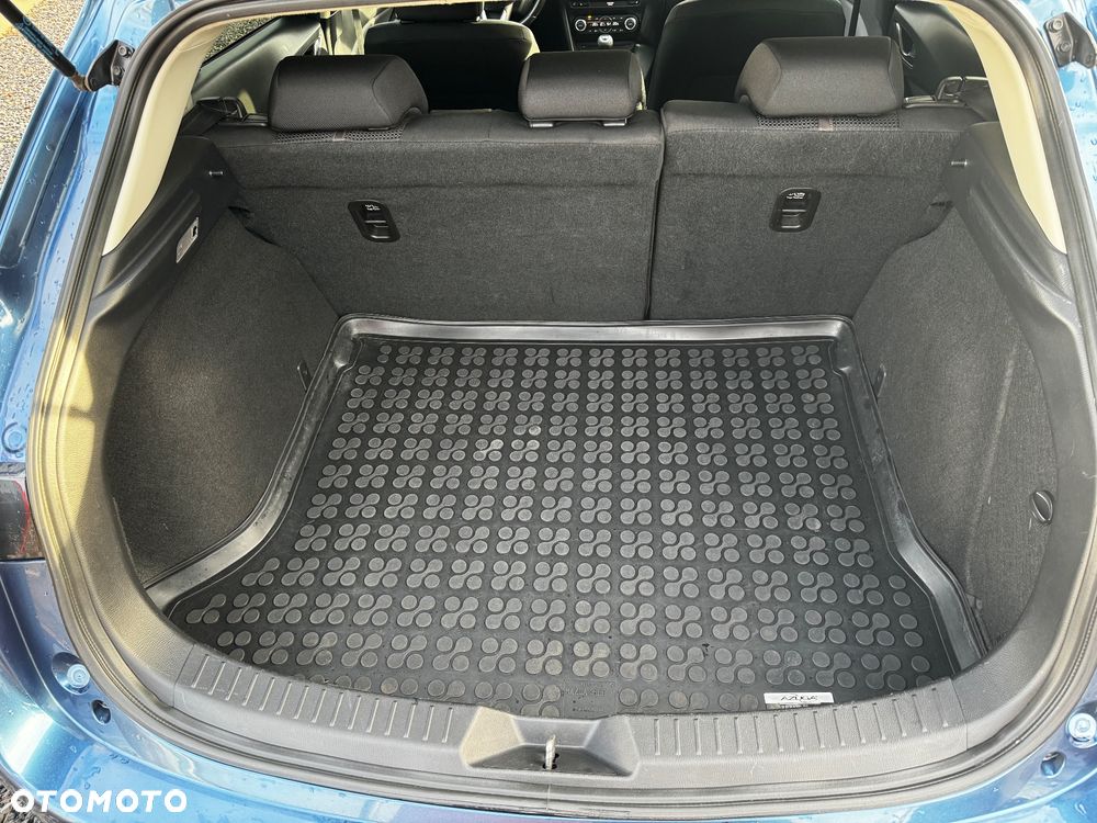 Mazda 3 2.0 Skypassion EU6 - 10