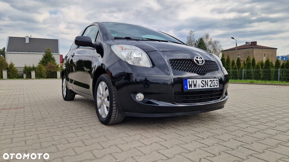Toyota Yaris 1.0 VVT-i Luna - 16