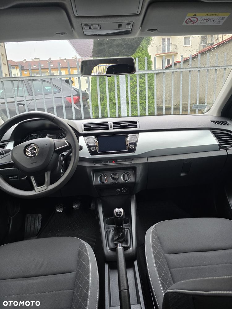 Skoda Fabia - 16
