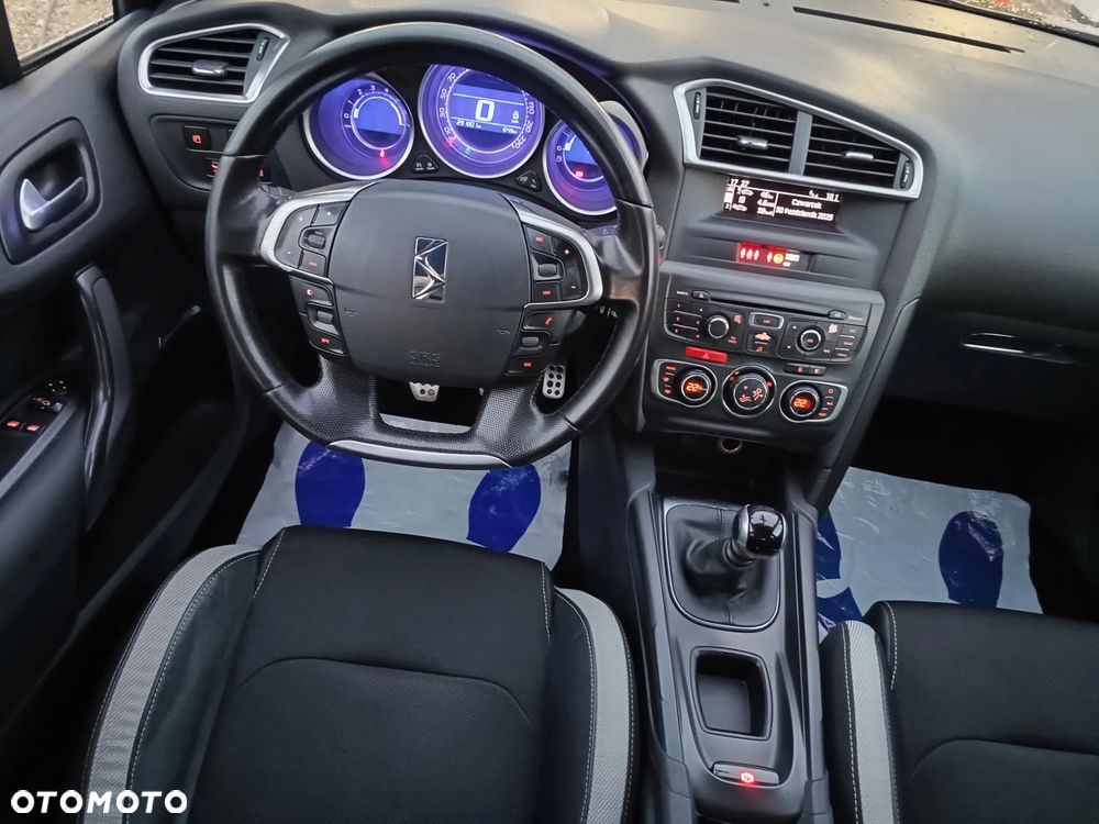 Citroën DS4 1.6 HDi Chic - 4