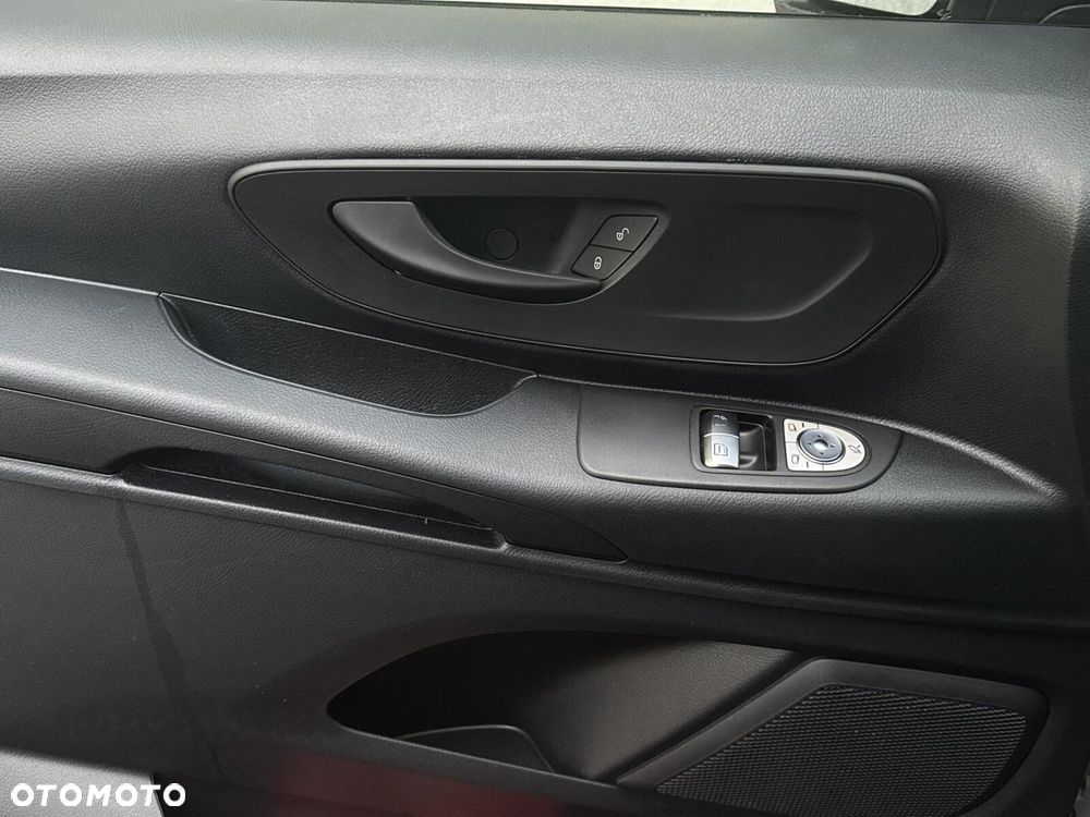 Mercedes-Benz Vito - 21