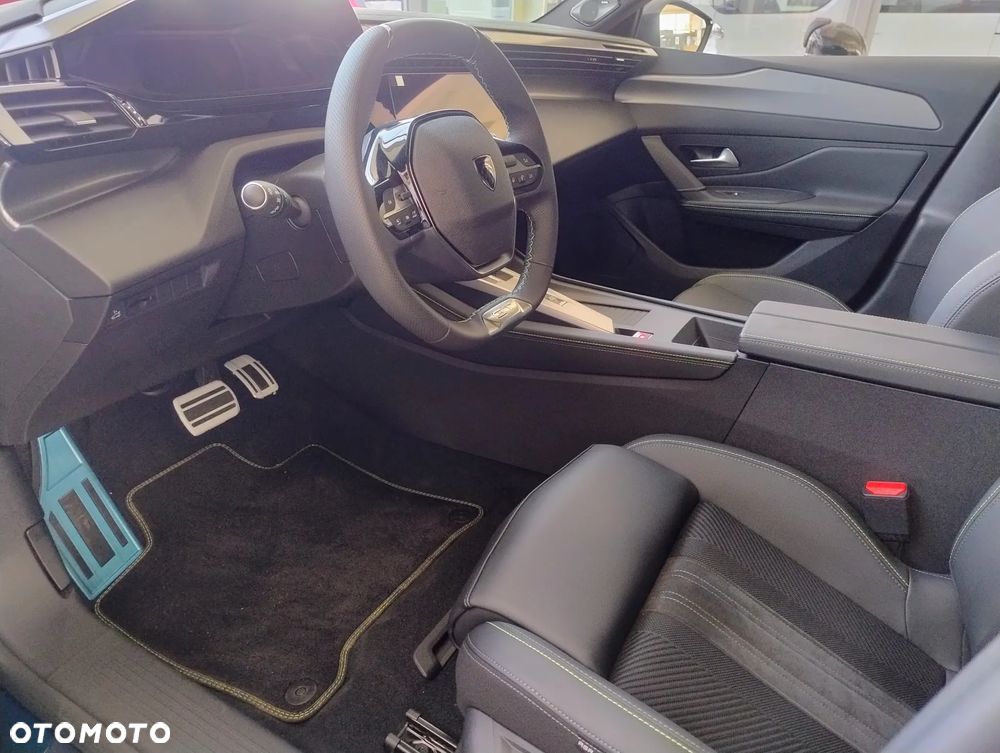 Peugeot 408 1.2 PureTech mHEV GT S&S e-DSC6 - 12