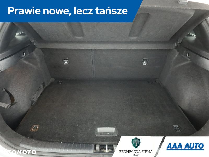 Kia Ceed - 12