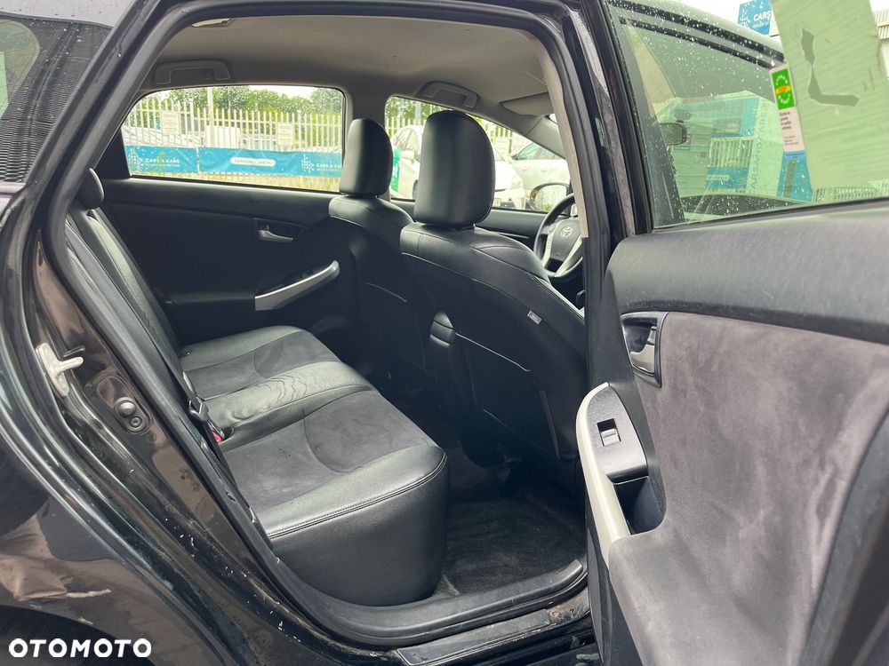 Toyota Prius 1.8 HSD Active - 23