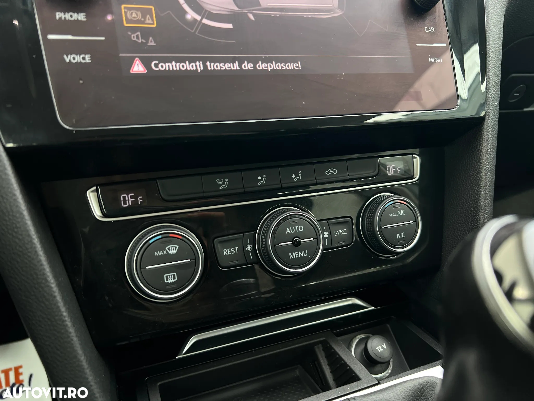 Volkswagen Passat - 13