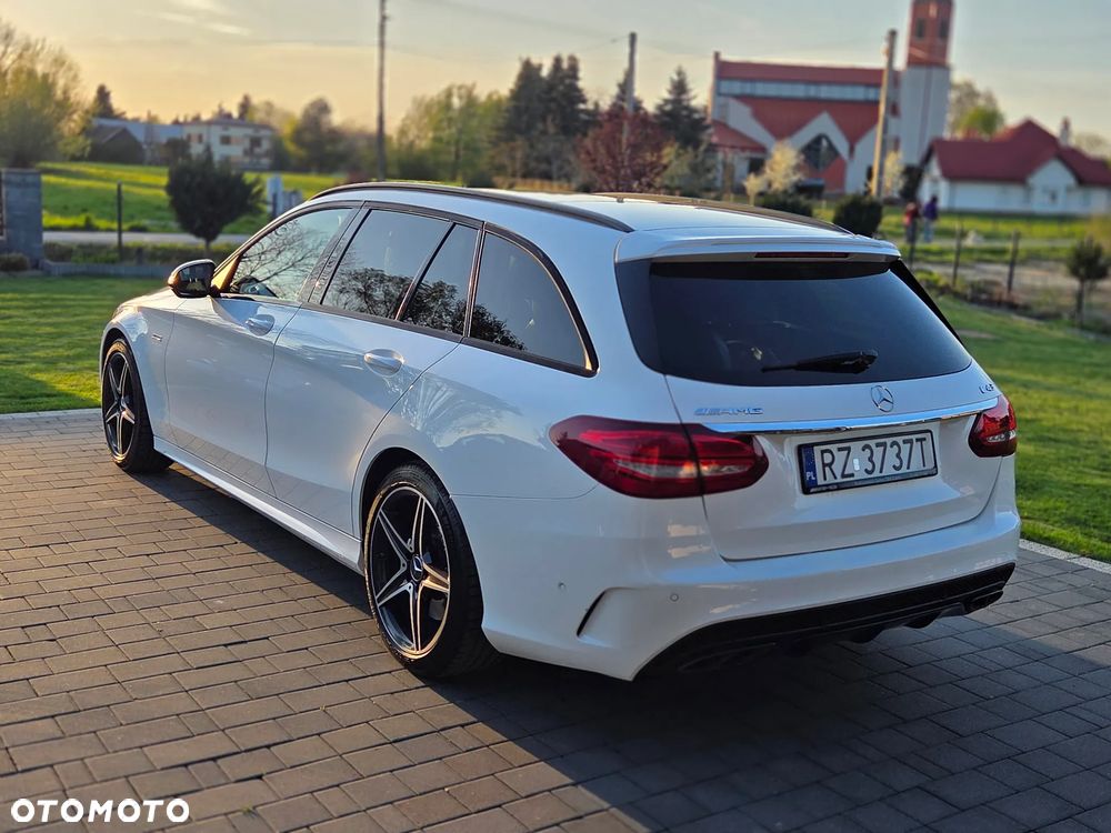 Mercedes-Benz Klasa C AMG 43 4-Matic - 6