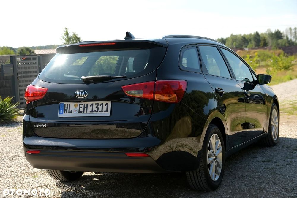 Kia Ceed 1.6 GDI Dream Team Edition - 8