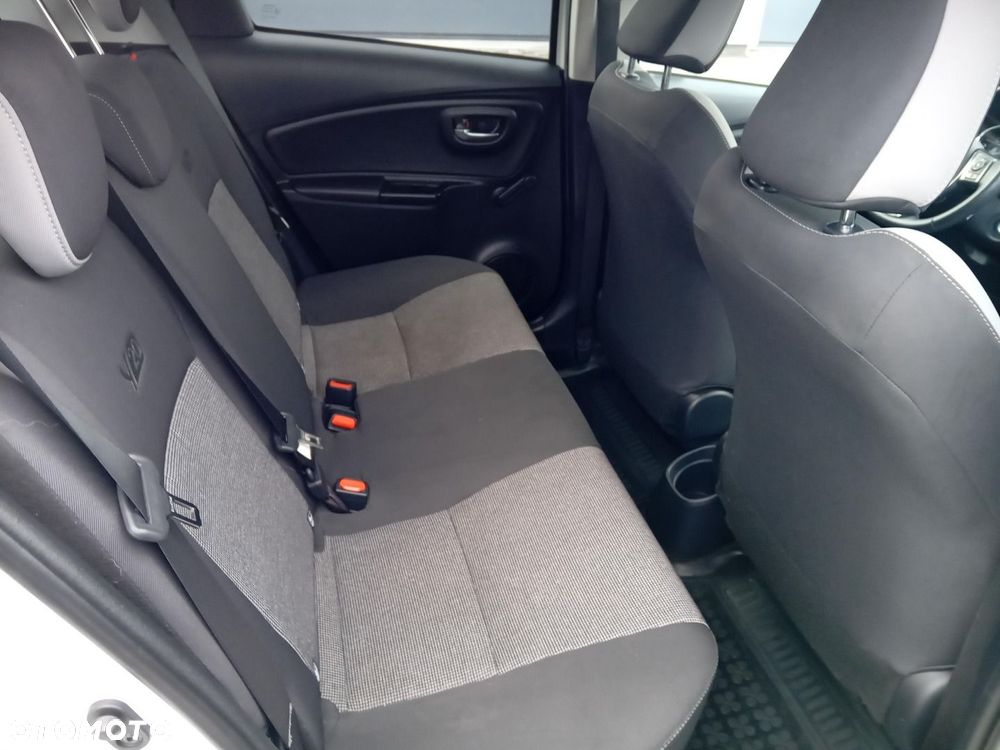 Toyota Yaris - 11
