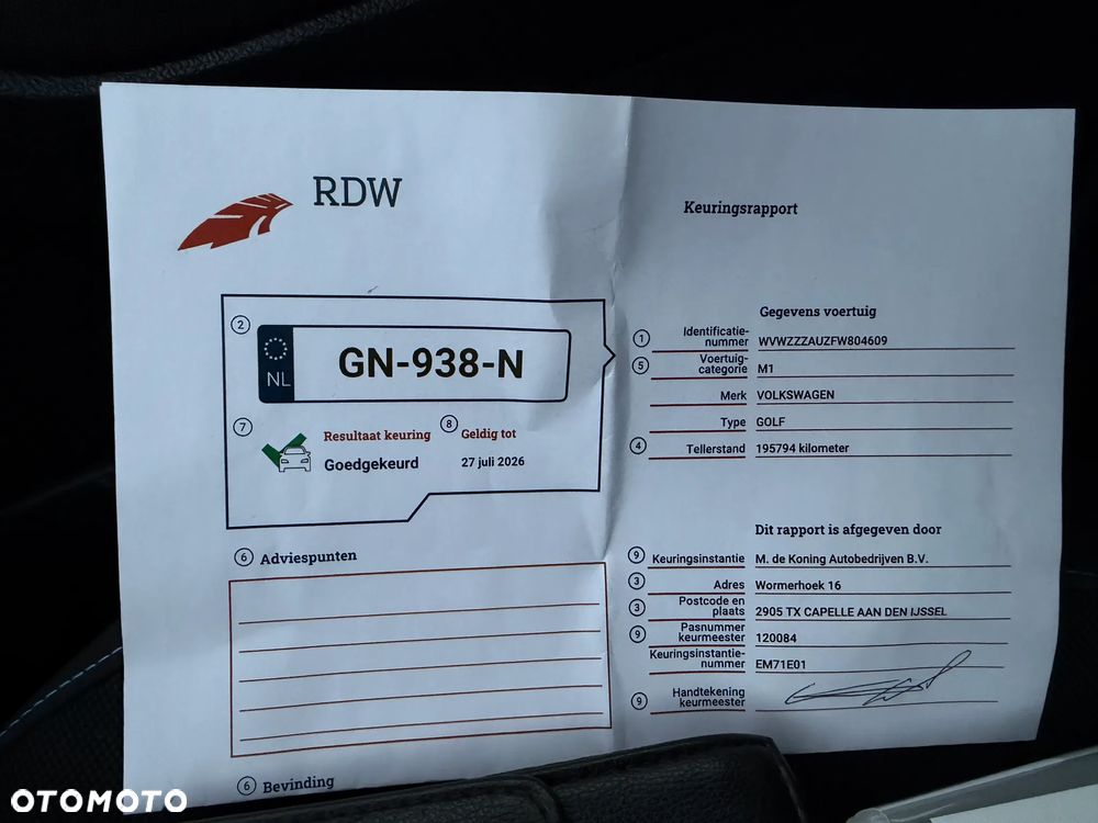 Volkswagen Golf - 34