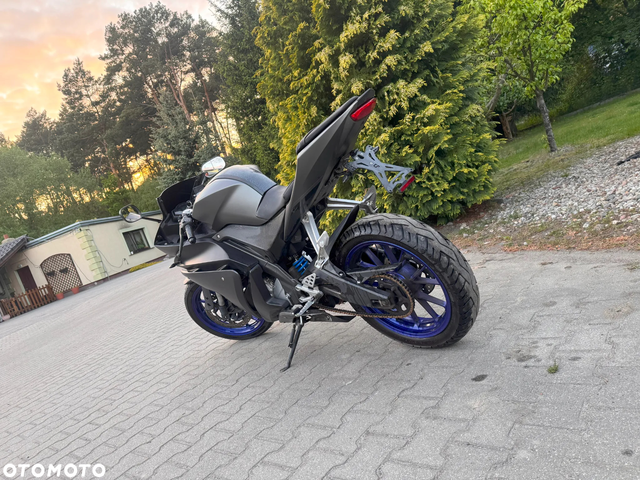 Yamaha R125 - 8
