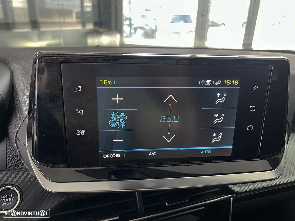 Peugeot e-2008 50 kWh Allure - 11