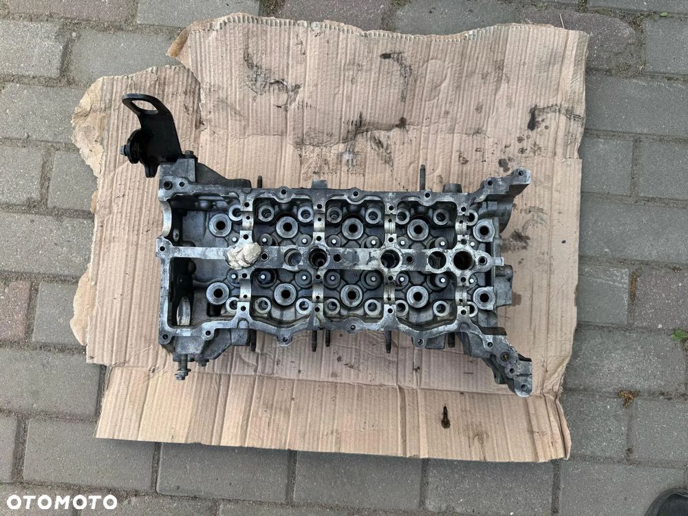 Głowica Renault Master 2.3dci wałki pokrywa M9T - 3