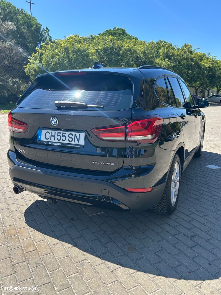 BMW X1 25 e xDrive — fotografia 4