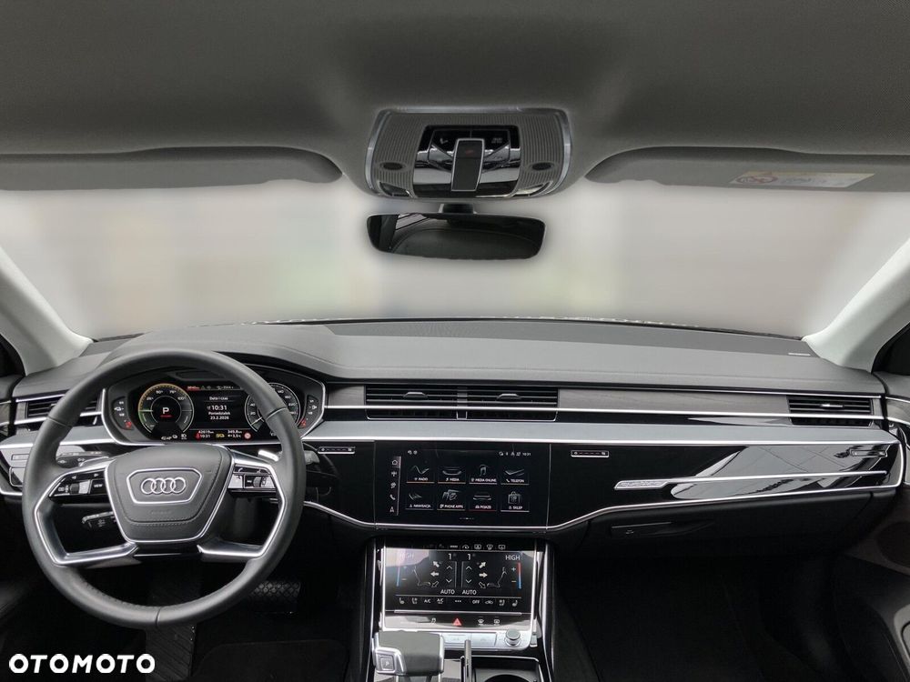 Audi A8 - 10
