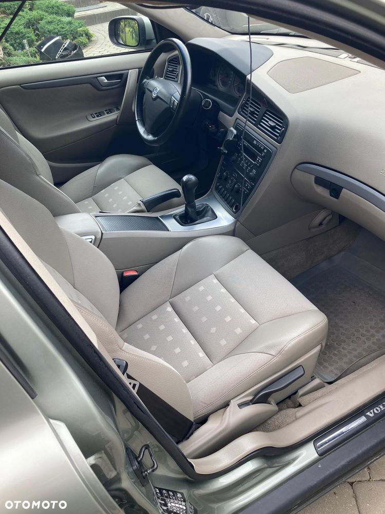 Volvo S60 2.0 T - 7