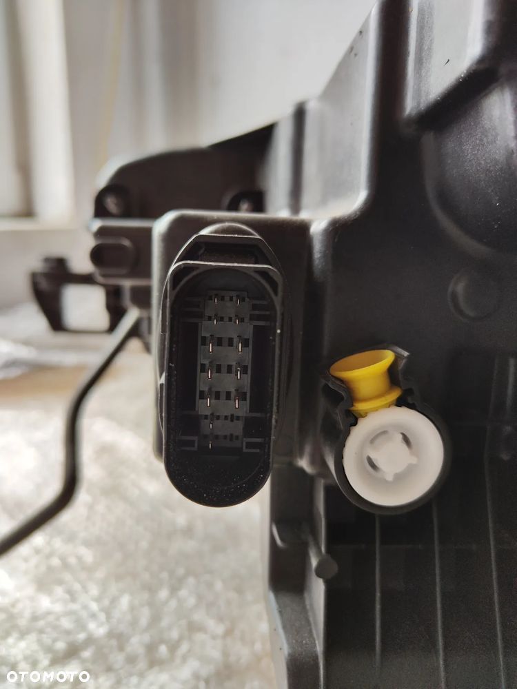 Reflektor Prawy Skoda Karoq 57B941010 Lampa Prawa - 7