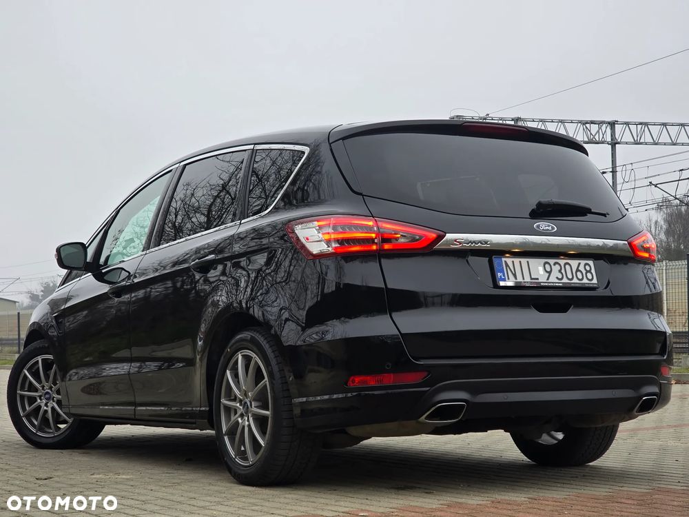 Ford S-Max 2.0 TDCi 4WD Titanium PowerShift - 35