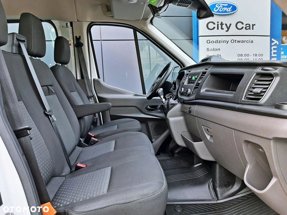 Ford Transit - 27