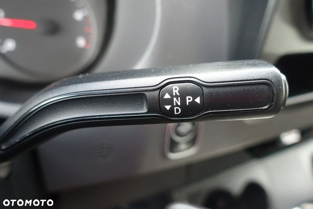 Mercedes-Benz Sprinter - 39