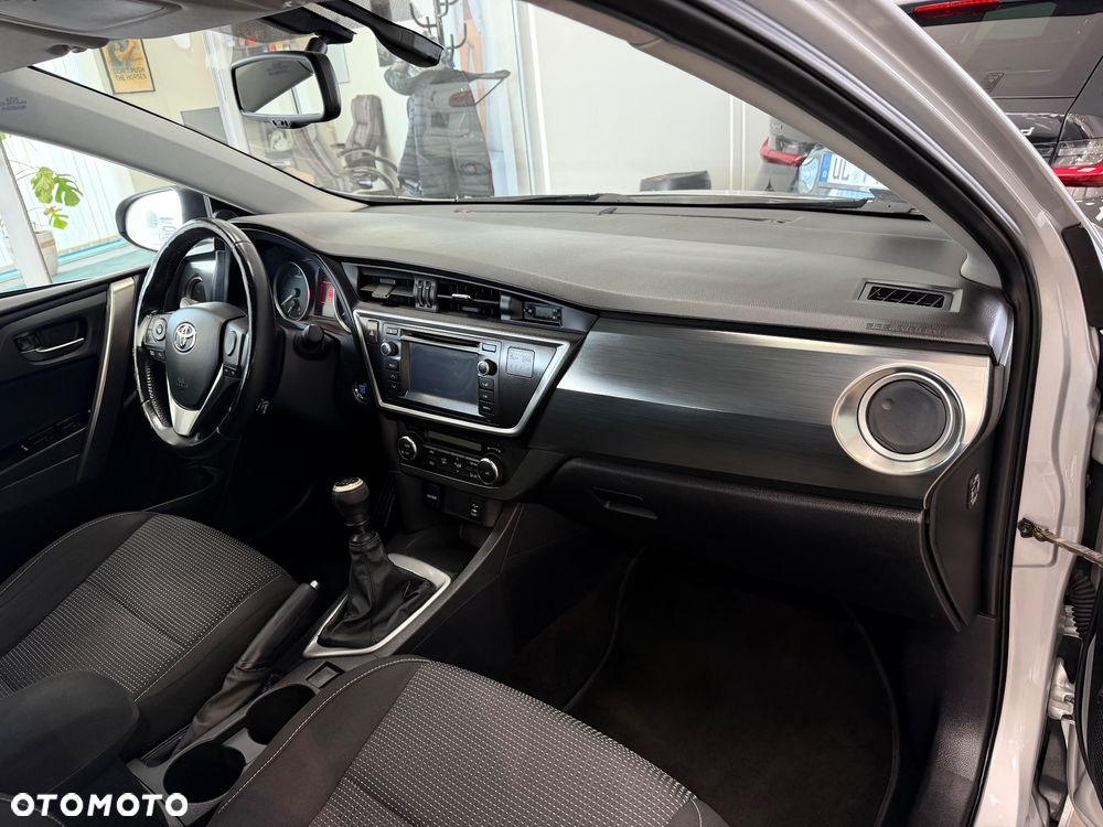 Toyota Auris - 35