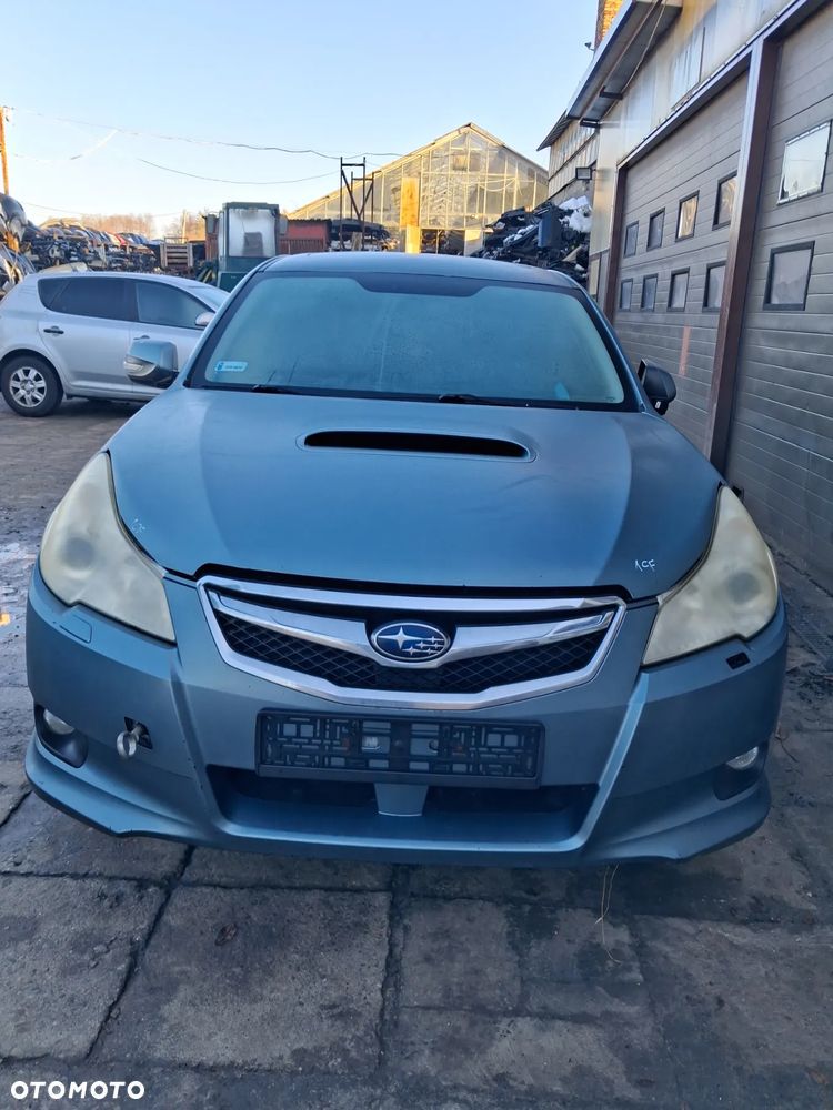 Subaru legacy V zderzak przedni  1CF