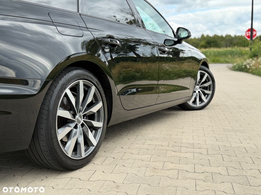 Audi A4 Avant 35 TDI S tronic S line - 9