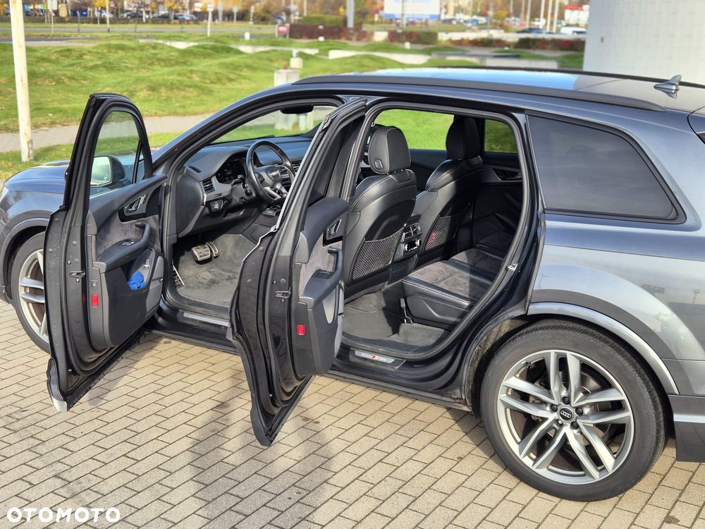 Audi Q7 - 17