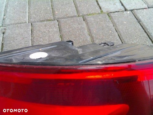 AUDI A4 B9 8W9 KOMBI PRAWA TYLNA LAMPA ORYGINAŁ 8W9945070 - 2