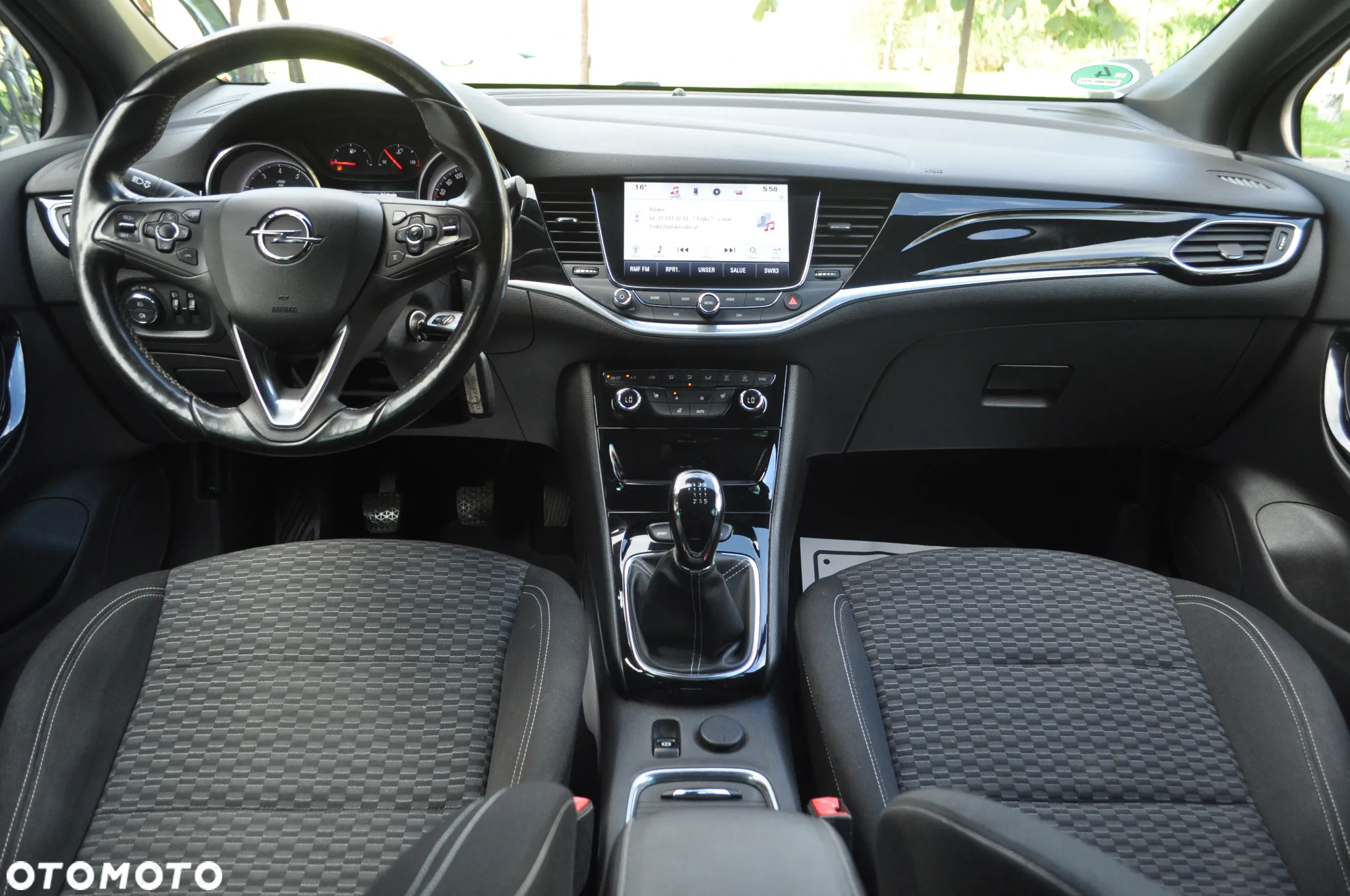 Opel Astra 1.4 Turbo Dynamic - 29