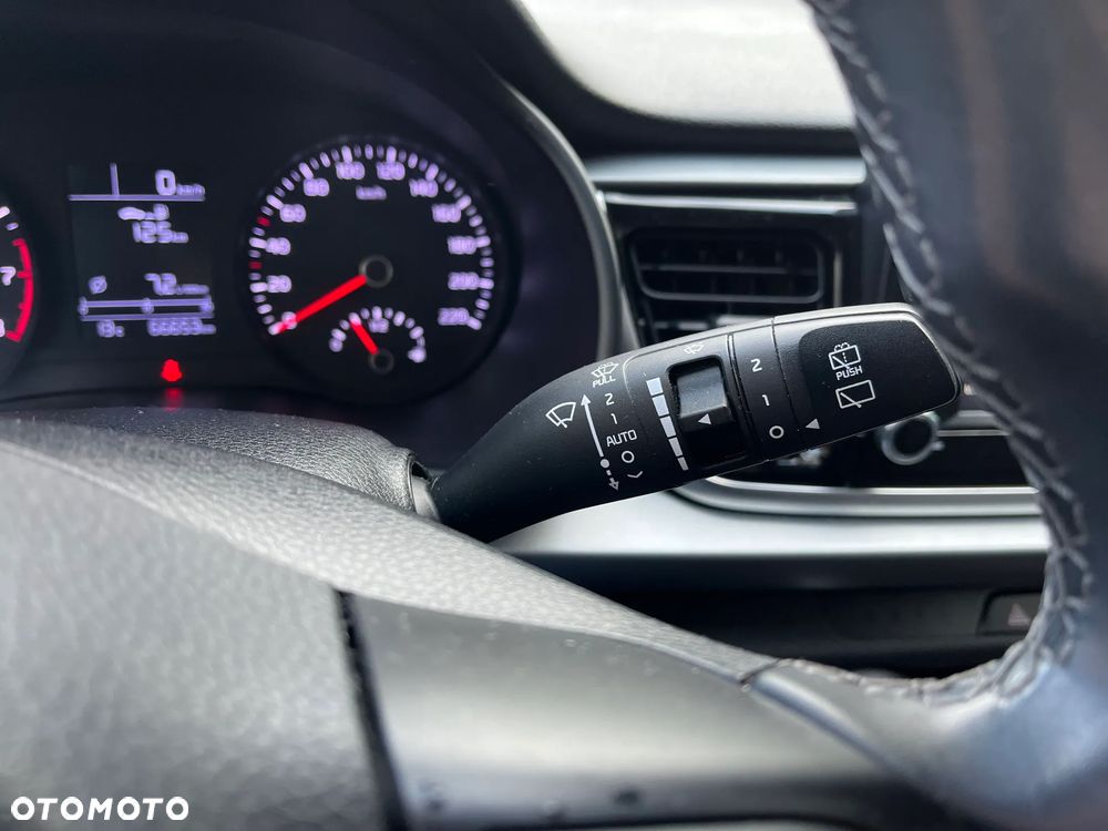 Kia Rio 1.2 L - 22
