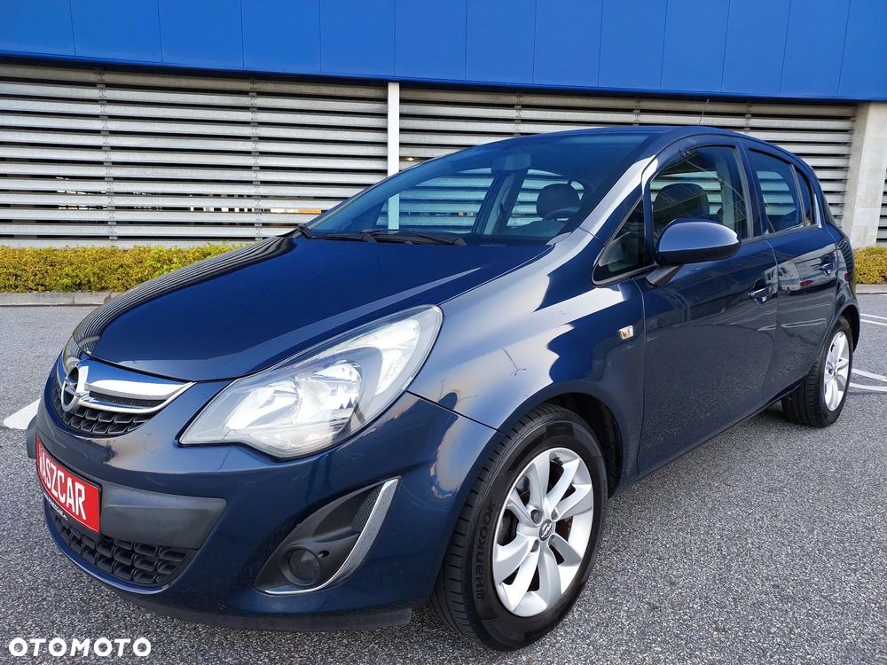 Opel Corsa 1.2 16V Cosmo