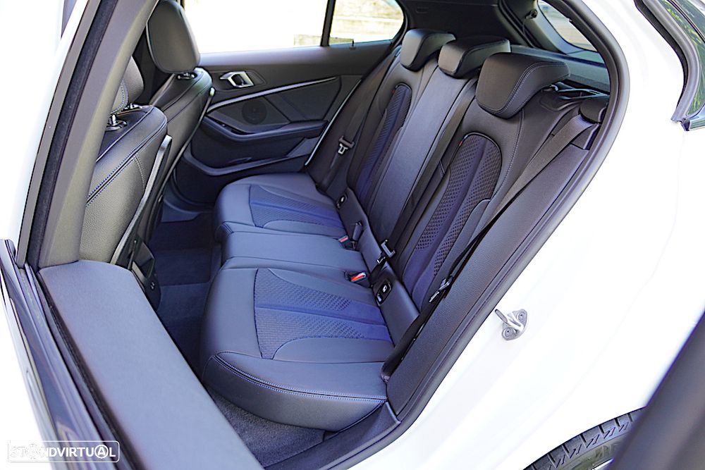 BMW 116 d Pack Desportivo M - 18