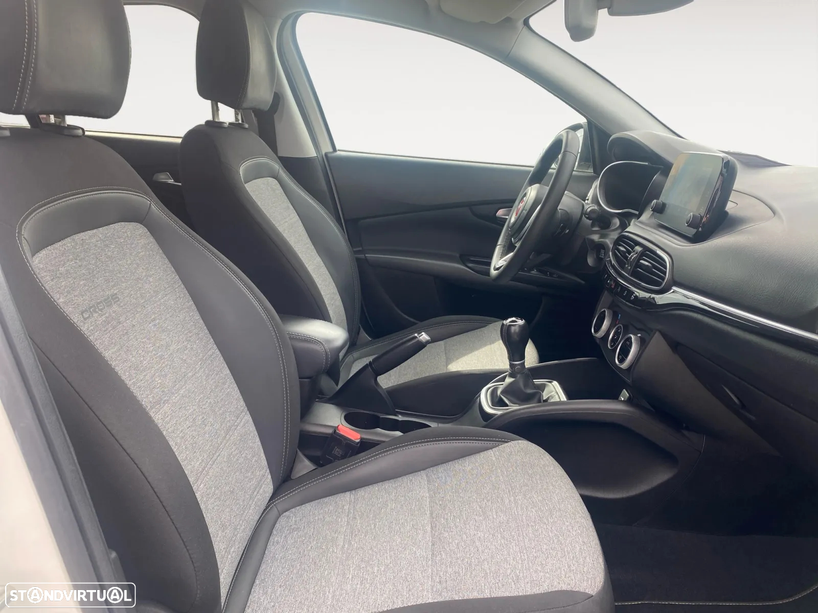 Fiat Tipo Cross 1.3 Multijet City - 14