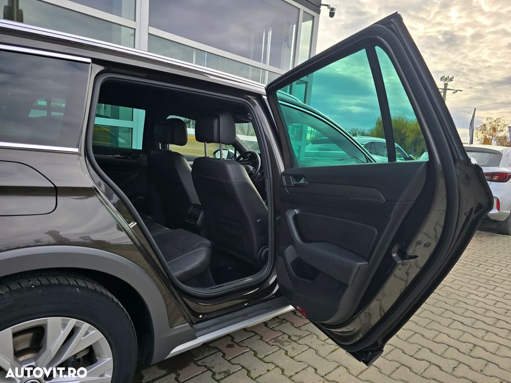 Volkswagen Passat Alltrack - 11