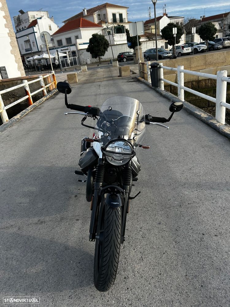 Moto Guzzi V7 Stone Ten Nova - 16