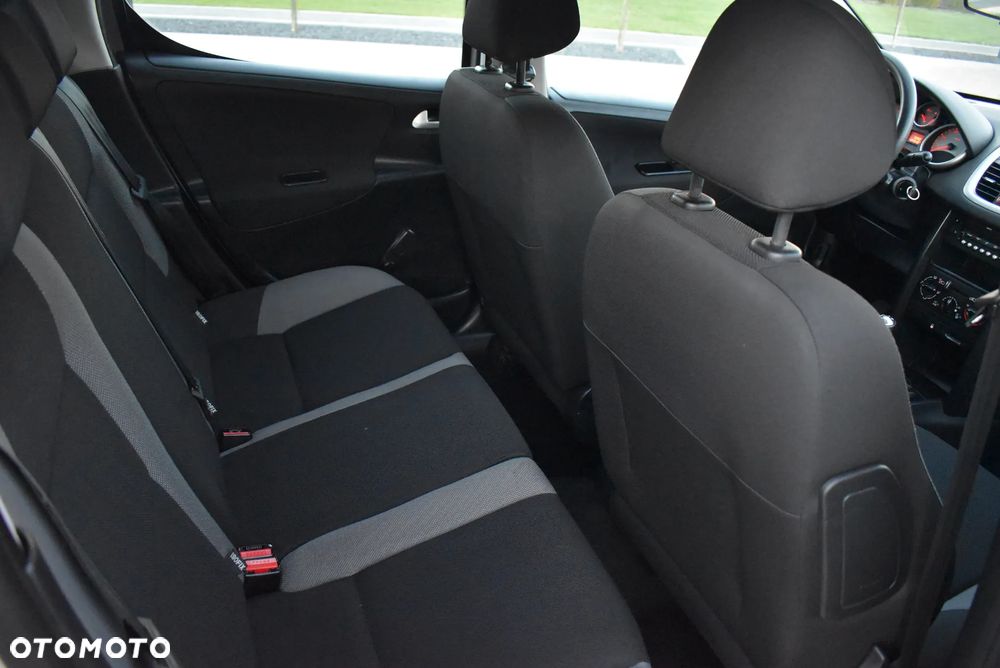 Peugeot 207 75 Urban Move - 20