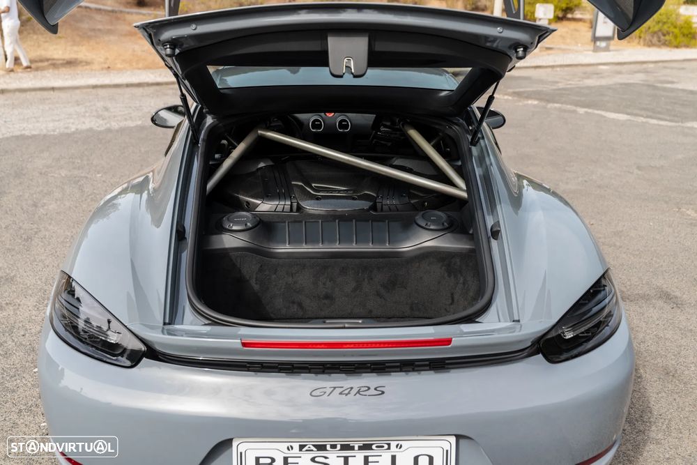 Porsche 718 Cayman GT4 RS - 17