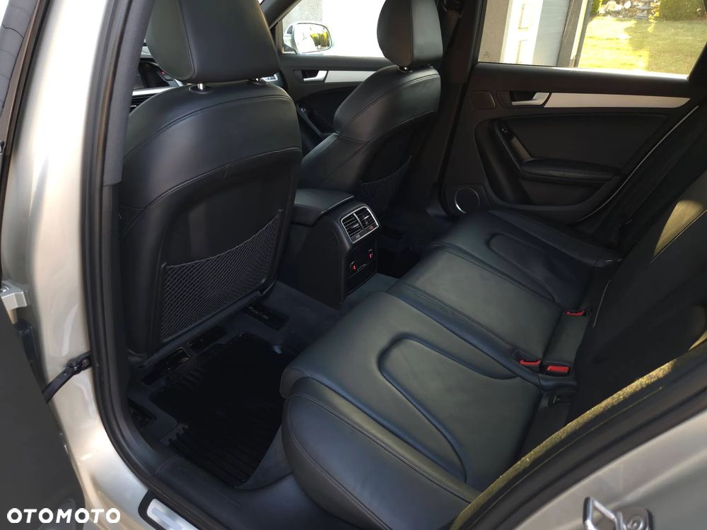 Audi A4 Avant 2.0 TDI DPF clean diesel quattro S tronic S line Sportpaket - 34