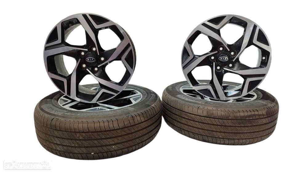 CONJUNTO DE PNEUS KIA SPORTAGE QL - 1
