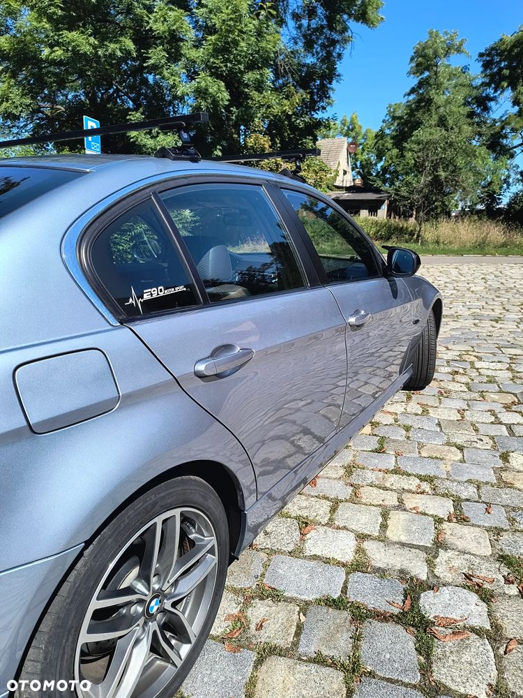 BMW Seria 3 325i - 6