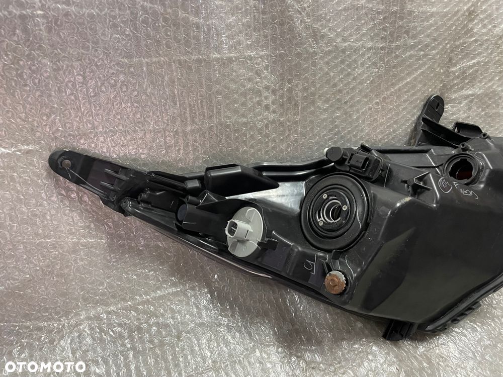 LAMPA PRZÓD PRAWA SOCZEWKA LED H7 LED TOYOTA AYGO II - 11