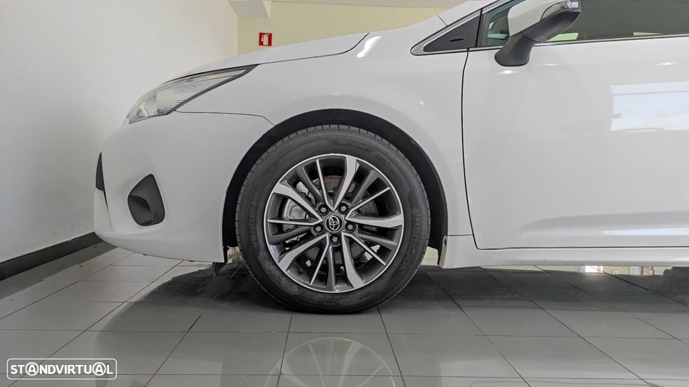 Toyota Avensis Touring Sports 2.0 D-4D Exclusive+GPS - 45