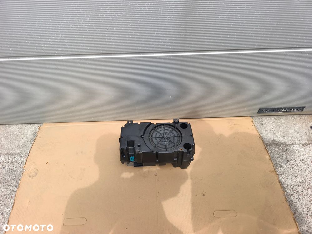 Wzmacniacz subwoofer Mercedes Vito Viano w639 a6398203689 - 4