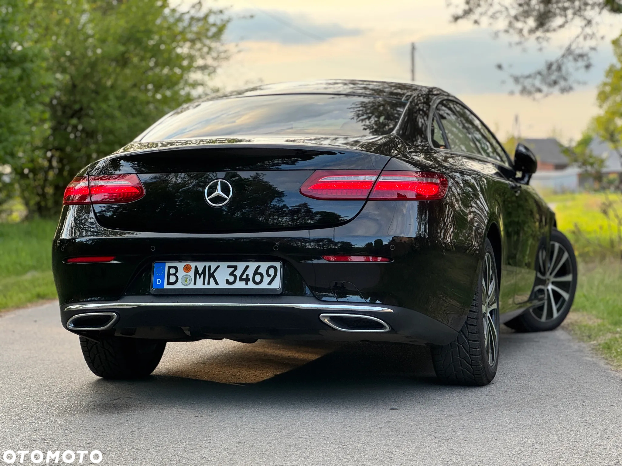 Mercedes-Benz Klasa E 220 d Coupe 9G-TRONIC - 17