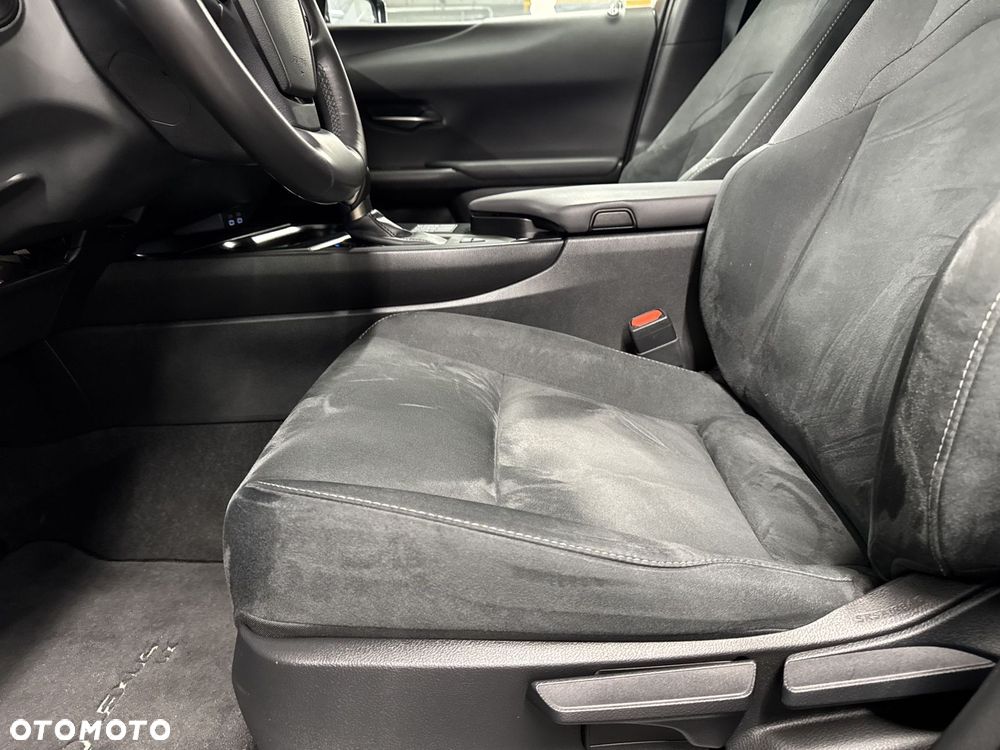 Lexus UX 250h GPF Business 2WD - 16